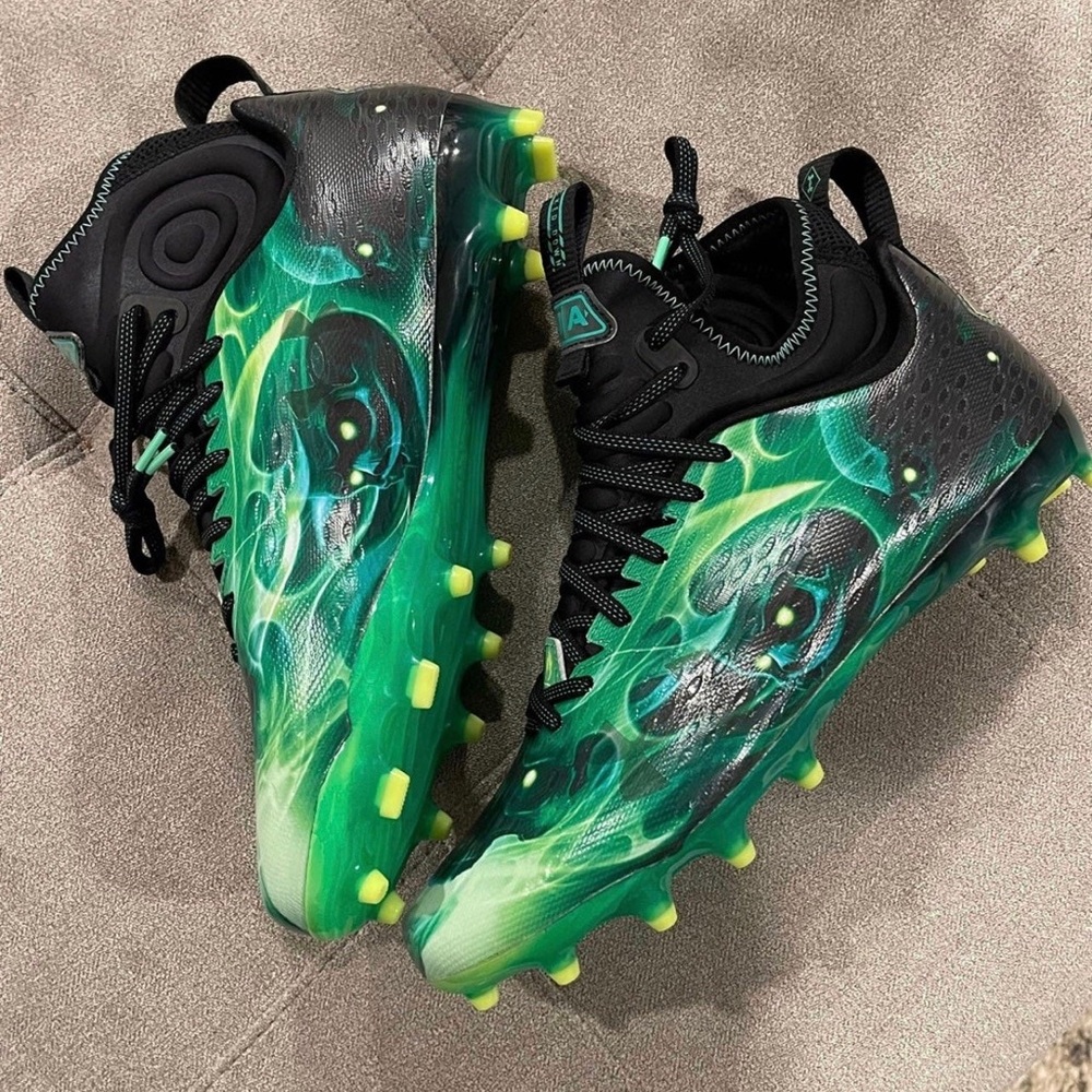 Under armour spotlight lux slime